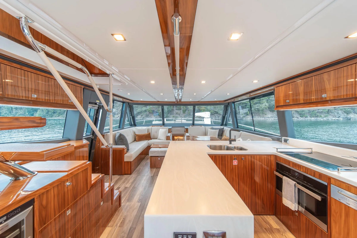 M/Y Migration