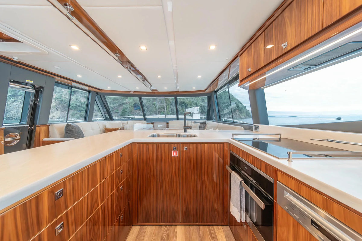 M/Y Migration