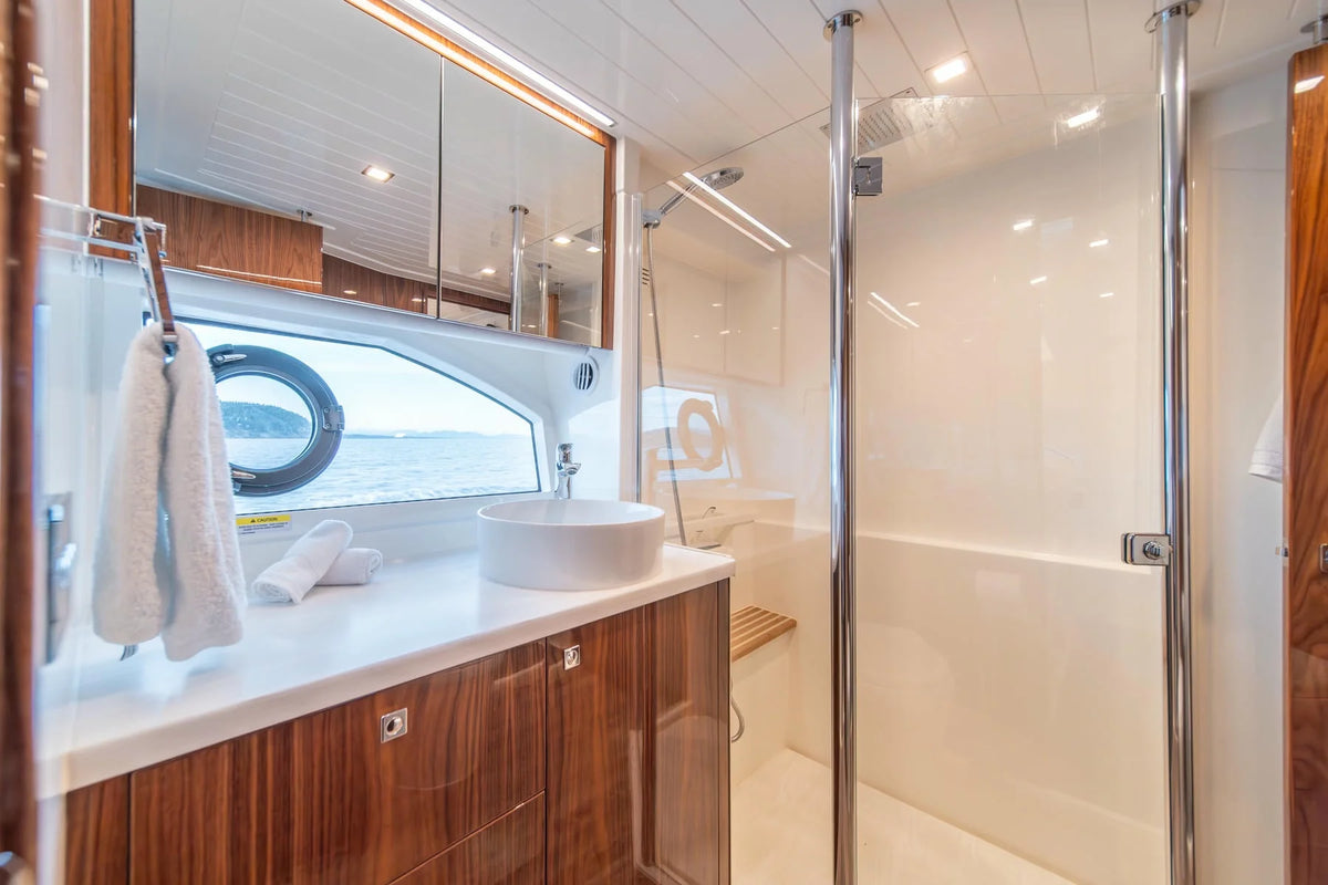 M/Y Migration
