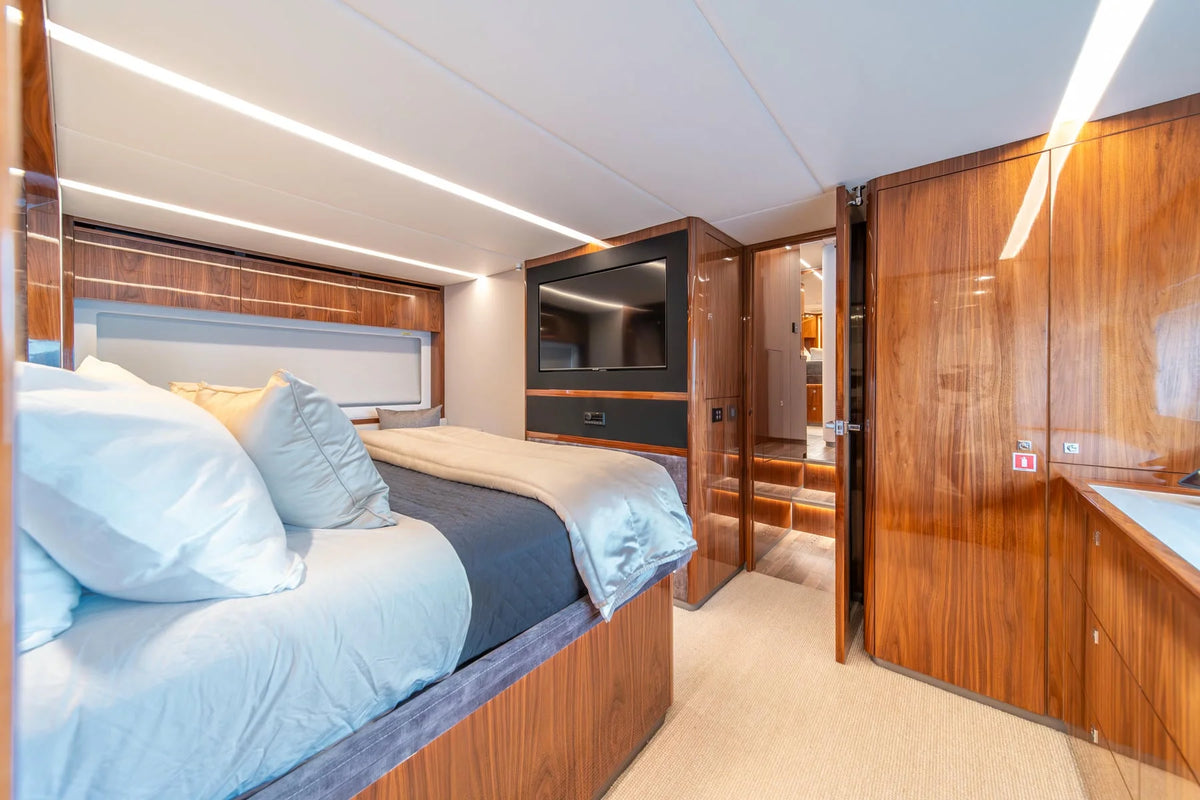 M/Y Migration