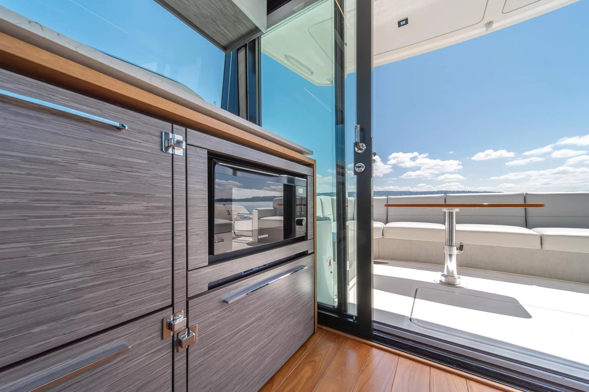 M/Y Current Sea