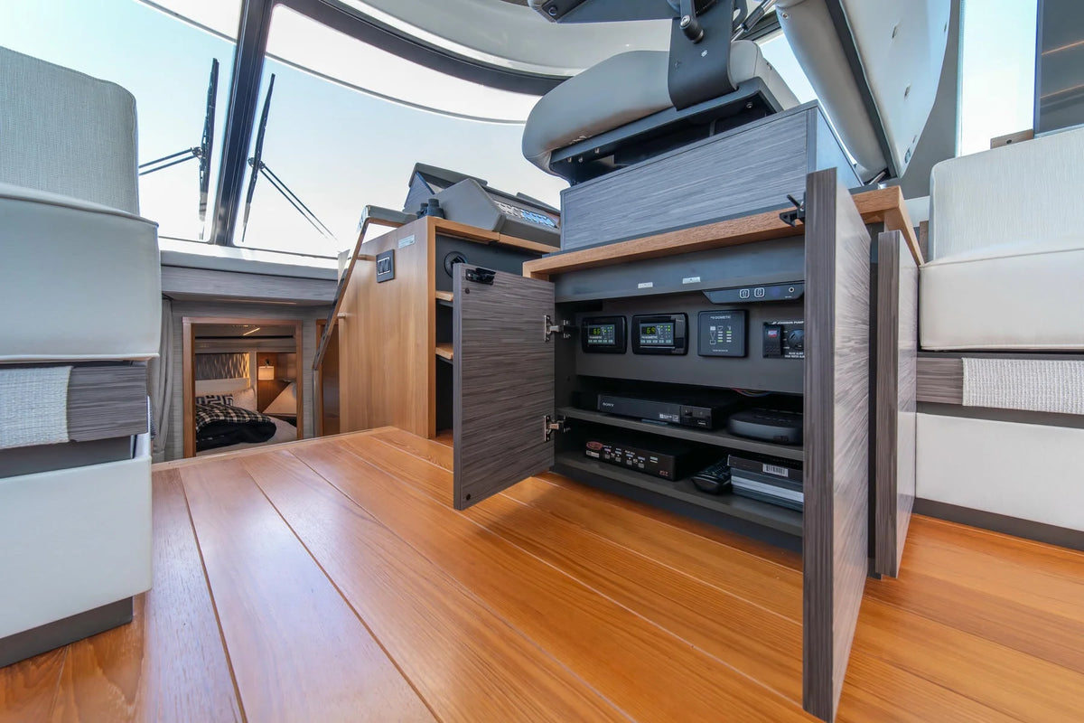 M/Y Current Sea