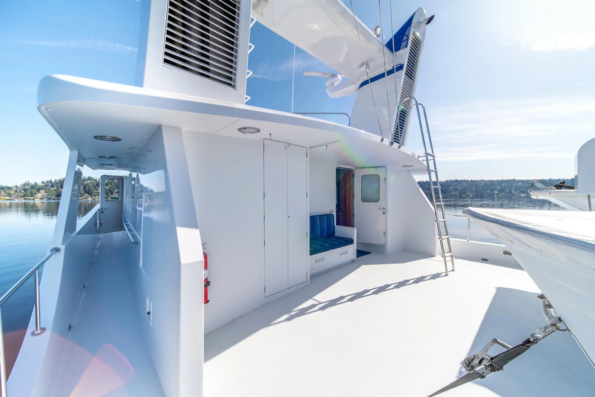 M/Y Escape