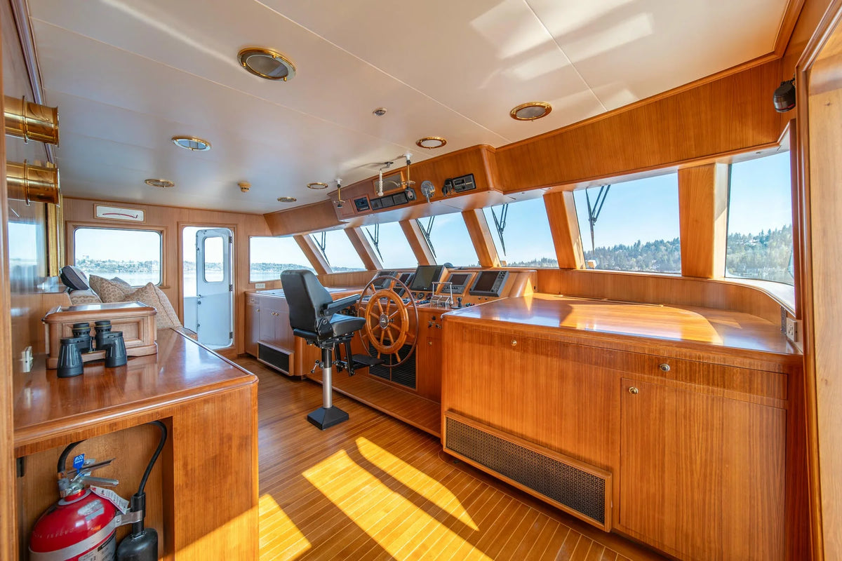 M/Y Escape