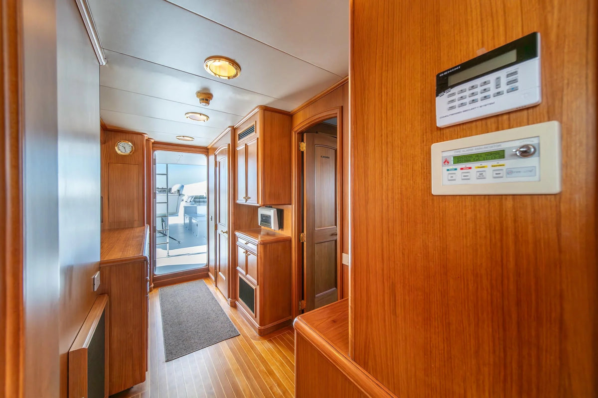 M/Y Escape