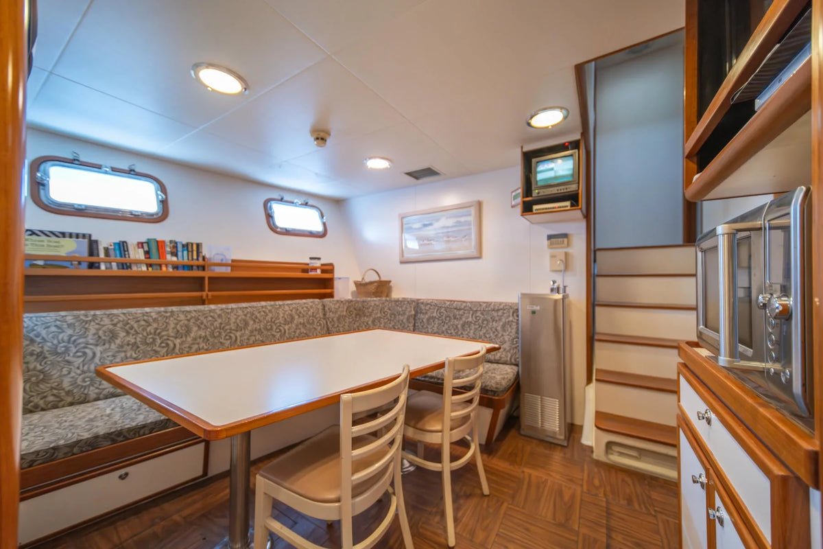 M/Y Escape