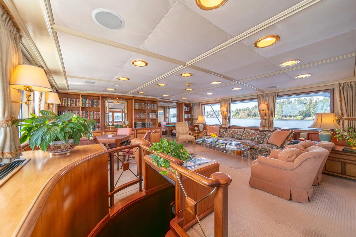 M/Y Escape