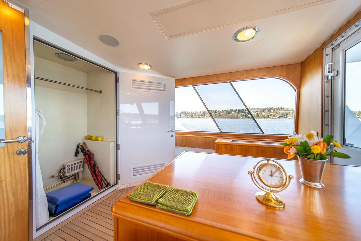 M/Y Escape