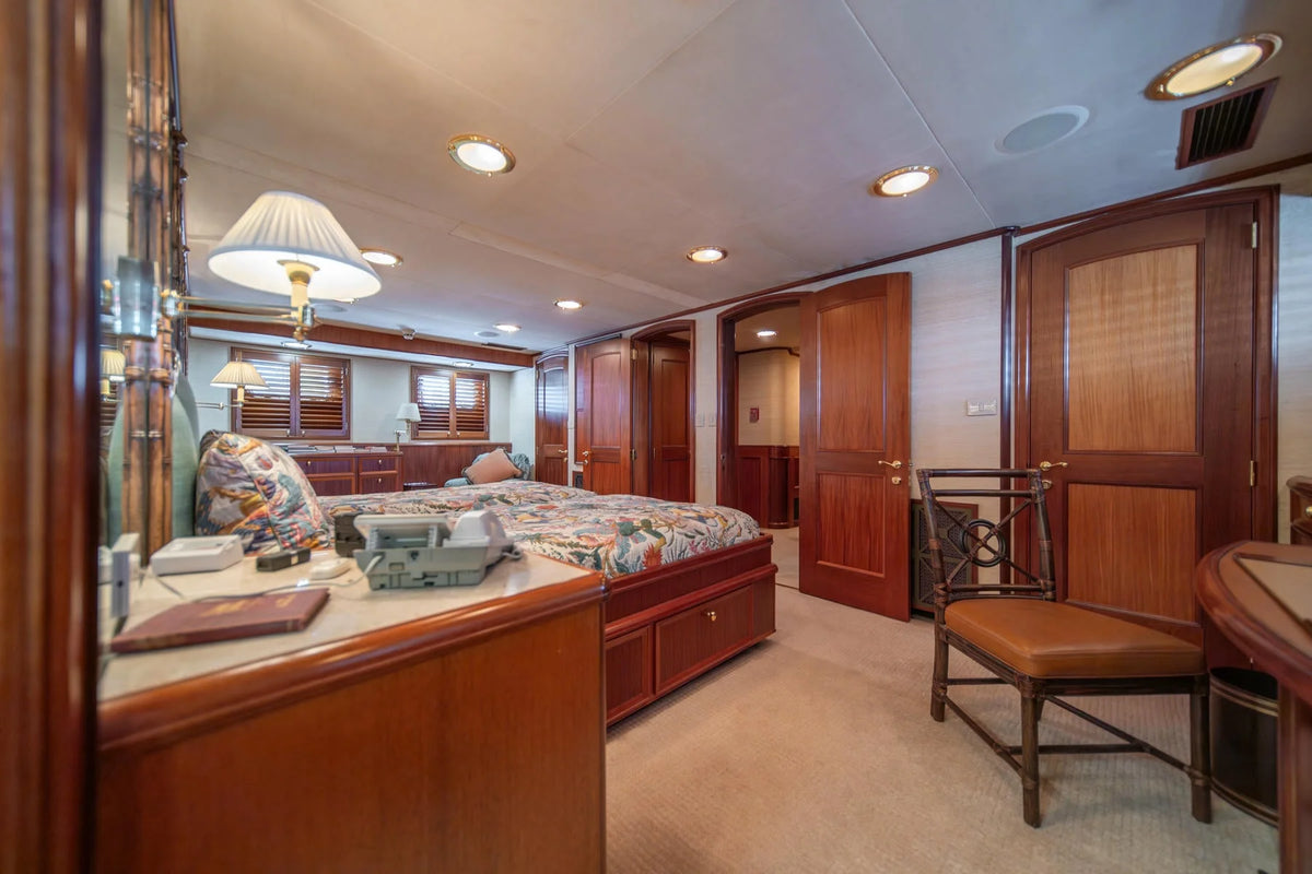 M/Y Escape