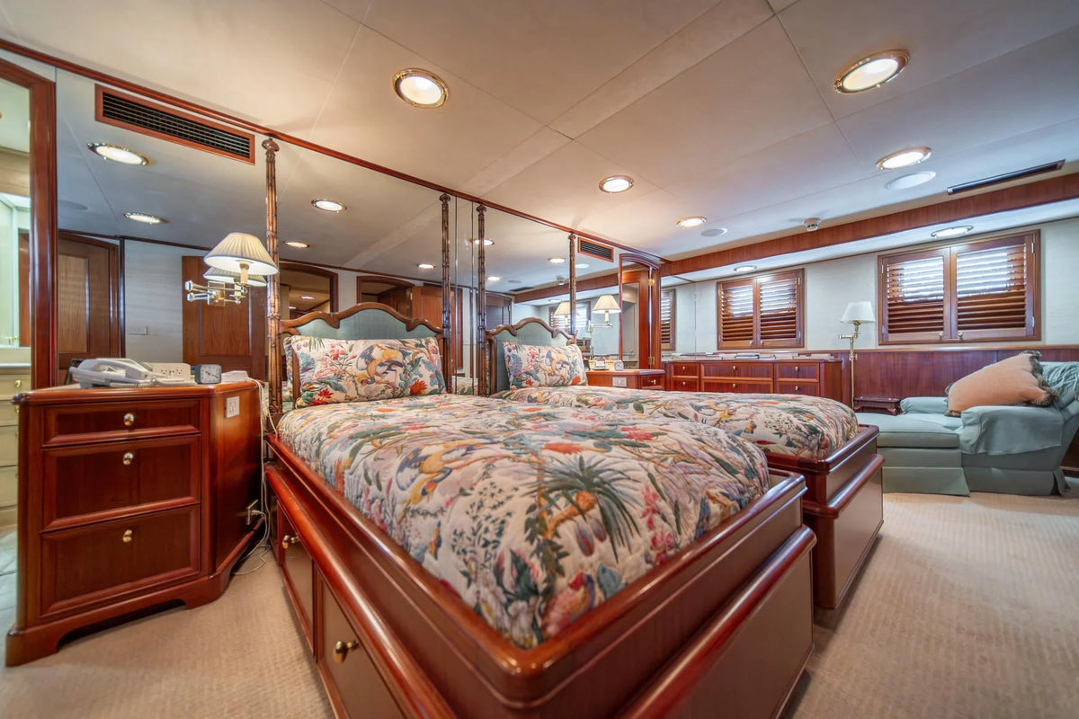 M/Y Escape