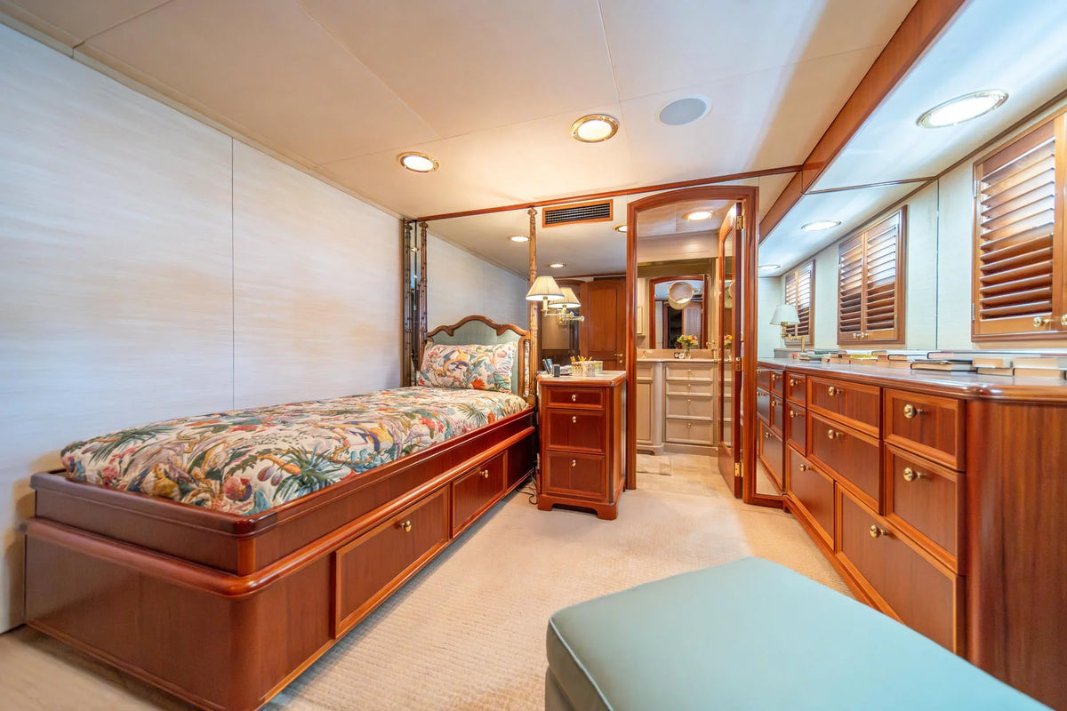 M/Y Escape