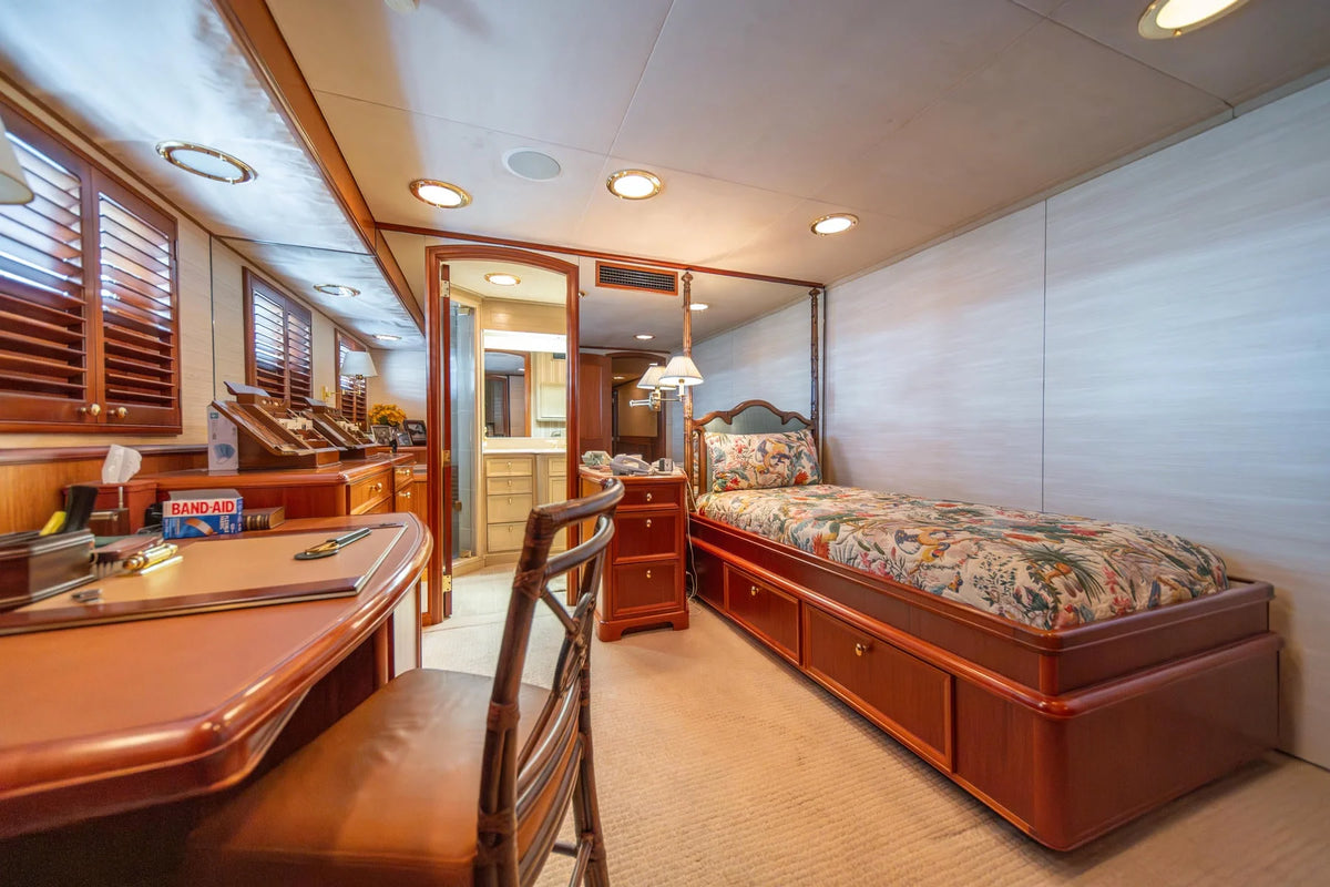 M/Y Escape