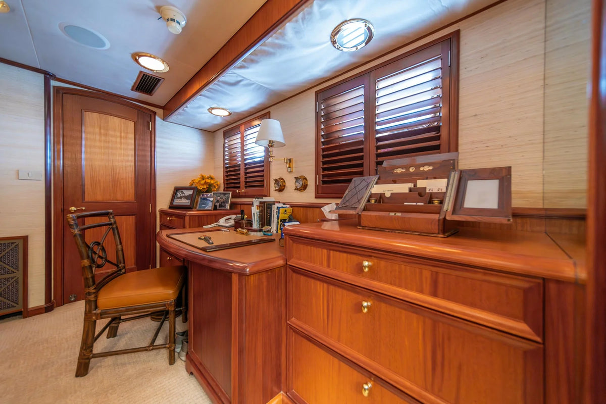 M/Y Escape