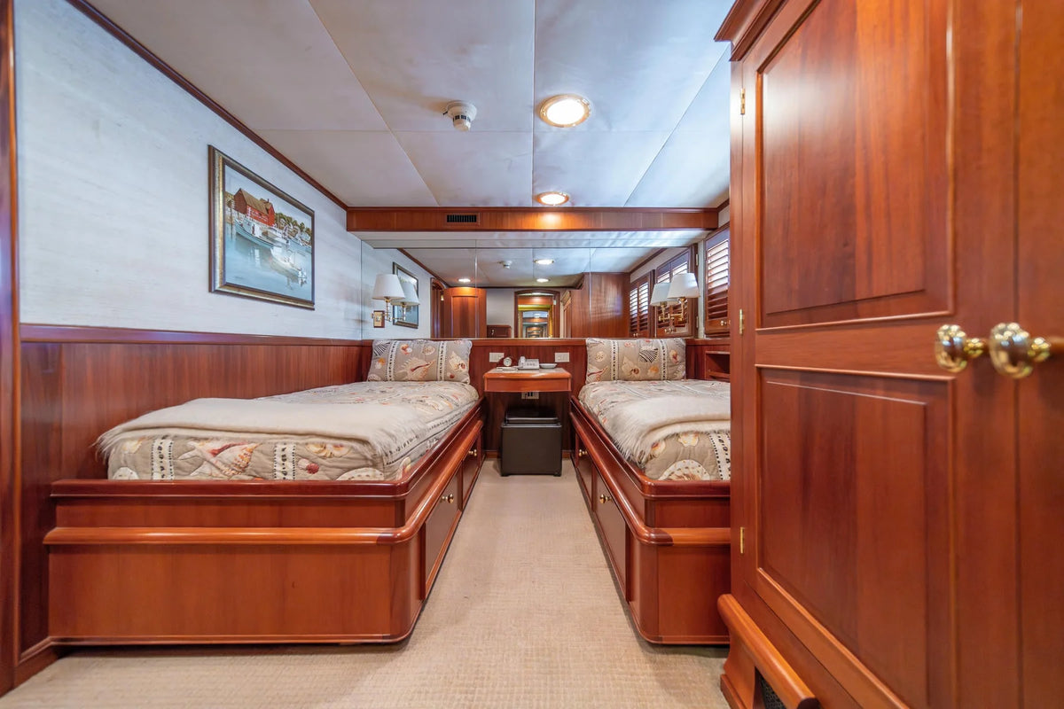 M/Y Escape