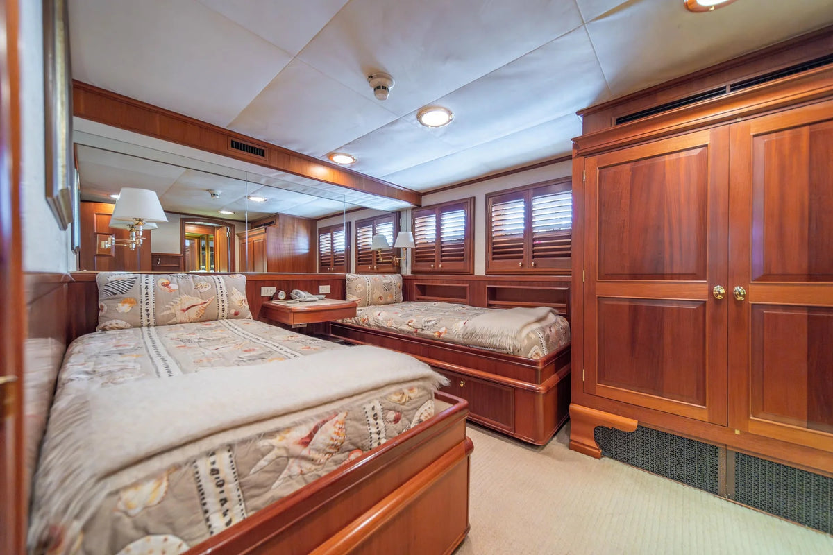 M/Y Escape