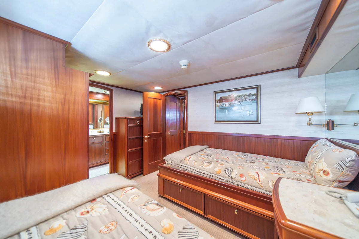 M/Y Escape