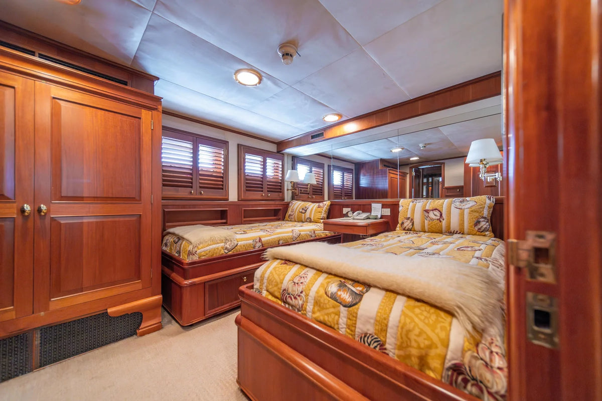M/Y Escape