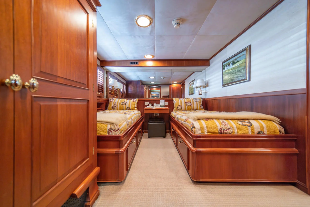 M/Y Escape